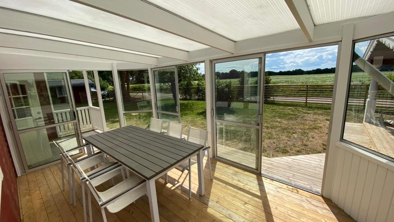Charmig, Nyrenoverat Och Fullt Utrustad Stuga. Anpassad Foer Hundar, Naera Till Naturen Och Havet. Gangavstand Till Golfbana. Kalmar Ngoại thất bức ảnh