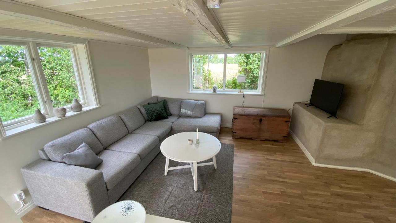 Charmig, Nyrenoverat Och Fullt Utrustad Stuga. Anpassad Foer Hundar, Naera Till Naturen Och Havet. Gangavstand Till Golfbana. Kalmar Ngoại thất bức ảnh